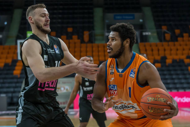 不仅仅是球 不仅仅是球